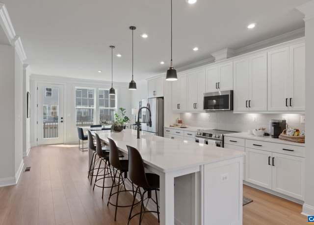 Property at 2241 Woodburn Rd, Charlottesville, VA 22901, 3 beds, 3.5 baths