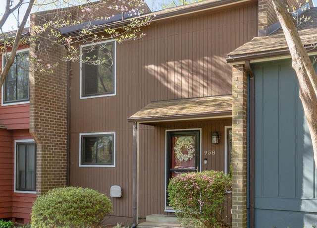 Property at 958 Sutton Ct, Charlottesville, VA 22901, 2 beds, 1.5 baths