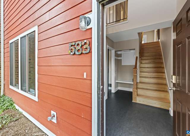 Property at 583 Southampton Ct, Charlottesville, VA 22901, 3 beds, 2.5 baths