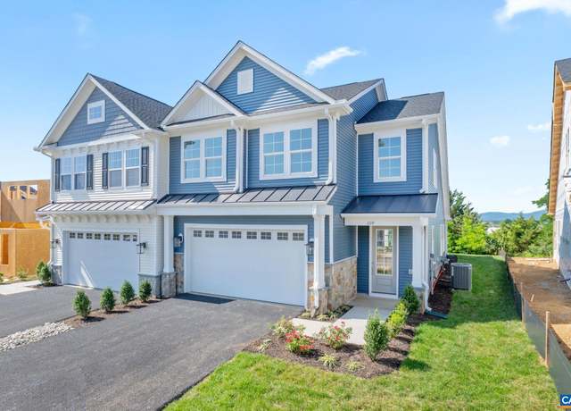 Property at 209 Springdale Rd, Waynesboro, VA 22980, 3 beds, 2.5 baths