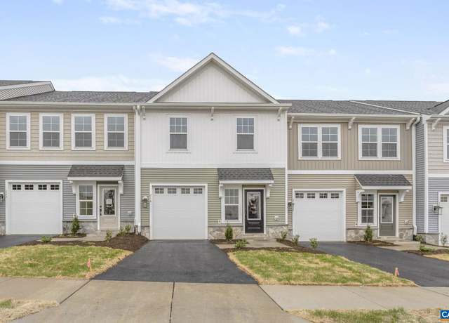 Property at 216 Springdale Rd, Waynesboro, VA 22980, 3 beds, 2.5 baths