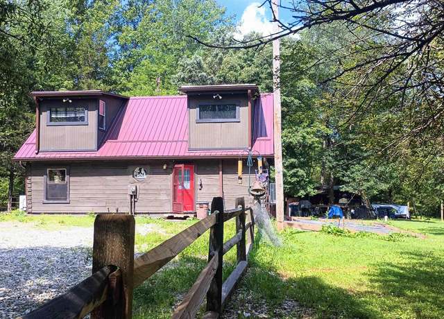 Property at 176 Toms Ln, Roseland, VA 22967, 3 beds, 1.5 baths