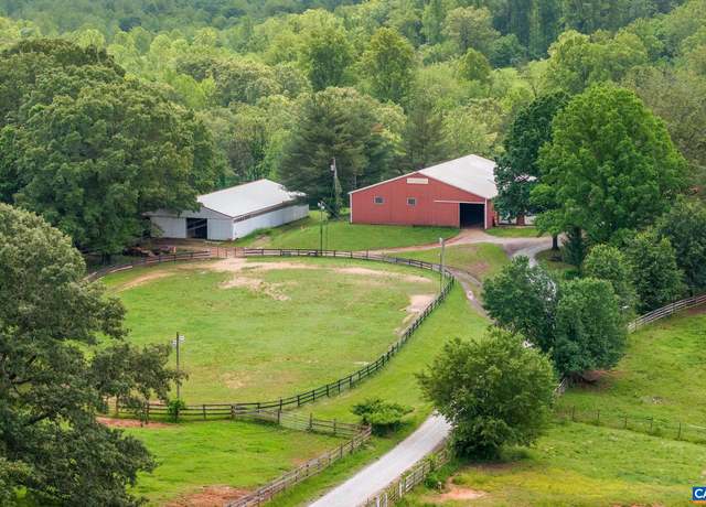 Property at 2205 Amherst Hwy S, Amherst, VA 24521, 2 beds, 3 baths