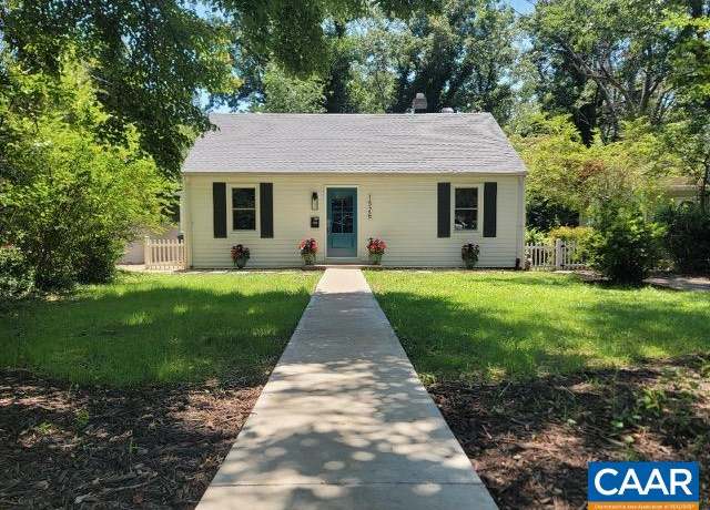 Property at 1526 Broad Ave, Charlottesville, VA 22903, 3 beds, 2 baths