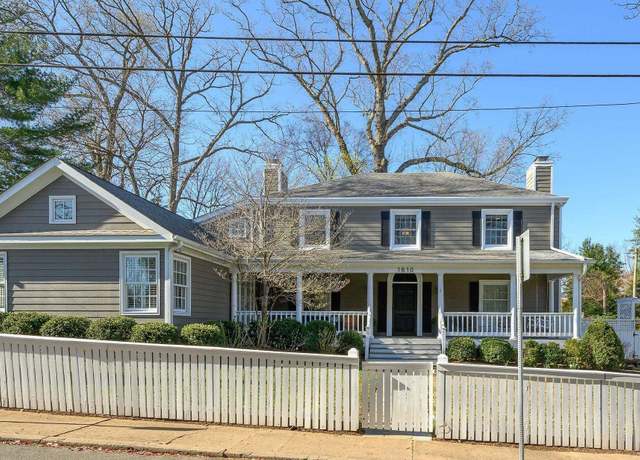 Property at 1810 Edgewood Ln, Charlottesville, VA 22903, 4 beds, 3.5 baths