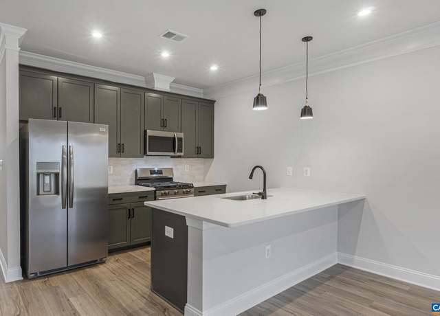 Property at 212 Springdale Rd, Waynesboro, VA 22980, 3 beds, 2.5 baths