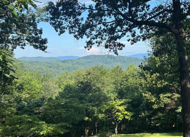 Property at 1950 Locust Hollow Rd, Charlottesville, VA 22903, 3 beds, 2.5 baths