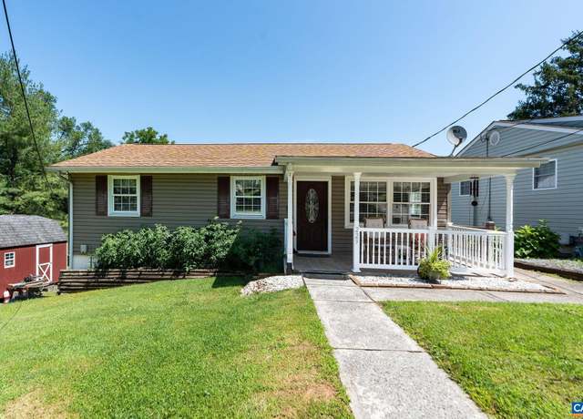 Property at 229 Carolina Ave, Waynesboro, VA 22980, 4 beds, 2.5 baths