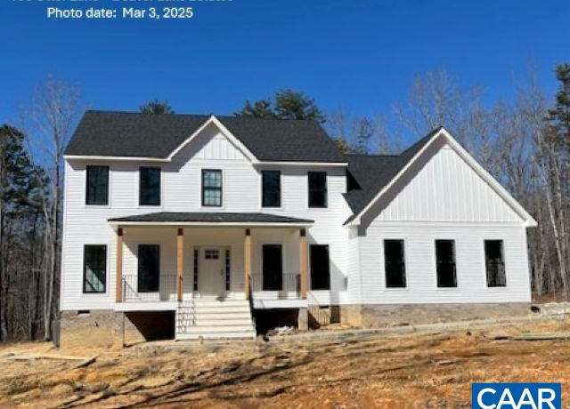 Property at 196 Otter Ln, Scottsville, VA 24590, 3 beds, 3 baths