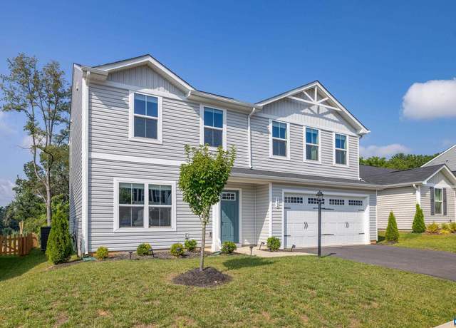 Property at 132 White Birch Rd, Waynesboro, VA 22980, 4 beds, 2.5 baths
