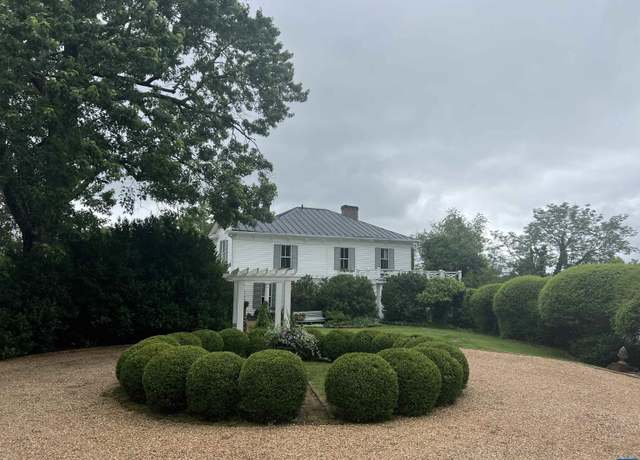 Property at 10064 Hatton Ferry Ln, Scottsville, VA 24590, 4 beds, 3.5 baths