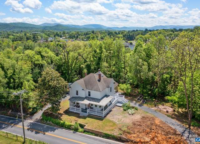 Property at 2010 White Bridge Rd, Waynesboro, VA 22980, 4 beds, 1.5 baths