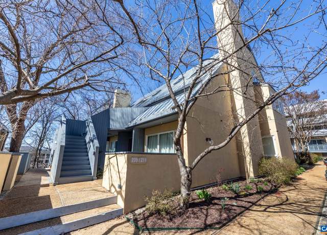 Property at 211 2nd St NW Unit C, Charlottesville, VA 22902, 2 beds, 2 baths