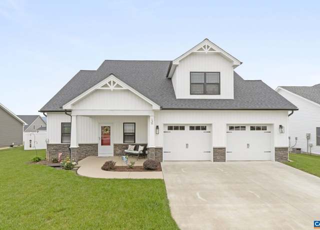 Property at 138 Lindburgh Dr, Waynesboro, VA 22980, 3 beds, 2.5 baths