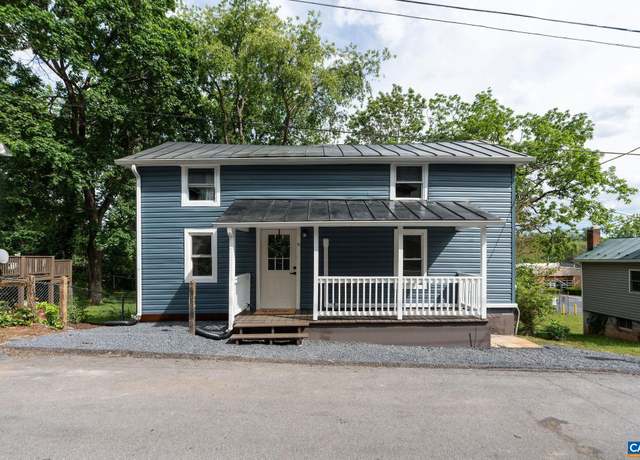Property at 33 Bagby St, Staunton, VA 24401, 2 beds, 2 baths