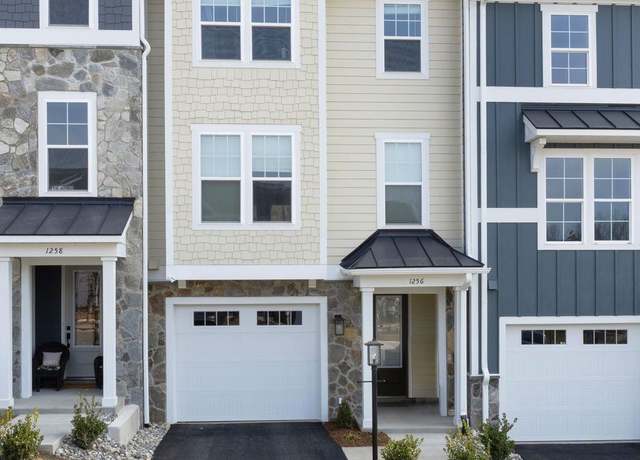Property at 11 Talen Ln, Charlottesville, VA 22911, 4 beds, 3.5 baths