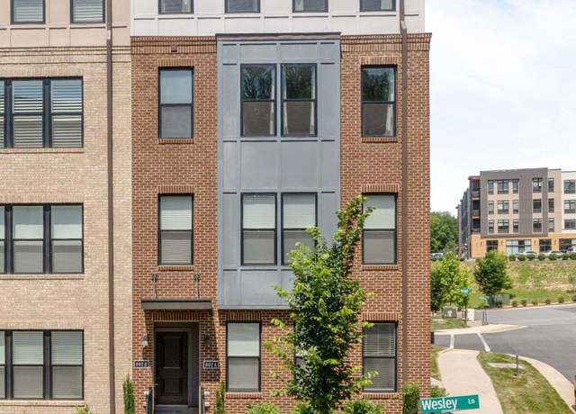 Property at 802 Wesley Ln Unit B, Charlottesville, VA 22911, 3 beds, 2.5 baths
