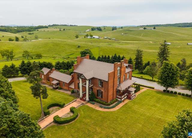 Property at 325 Factory Outlet Dr, Max Meadows, VA 24360, 5 beds, 3.5 baths