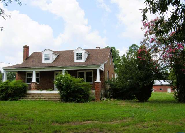 Property at 1358 Coolwell Rd S, Madison Heights, VA 24572, 2 beds, 1 bath