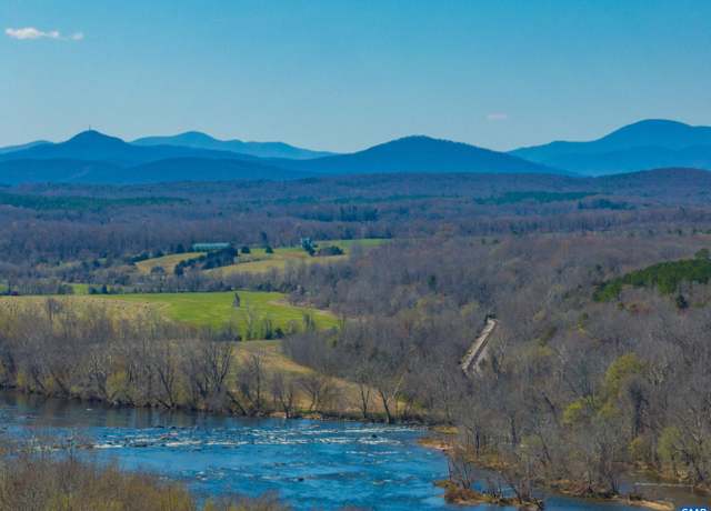 Property at 159 Warren Ferry Rd, Scottsville, VA 24590