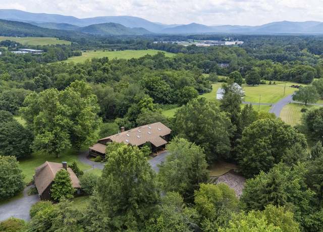 Property at 18 Providence Ln, Waynesboro, VA 22980, 3 beds, 4 baths
