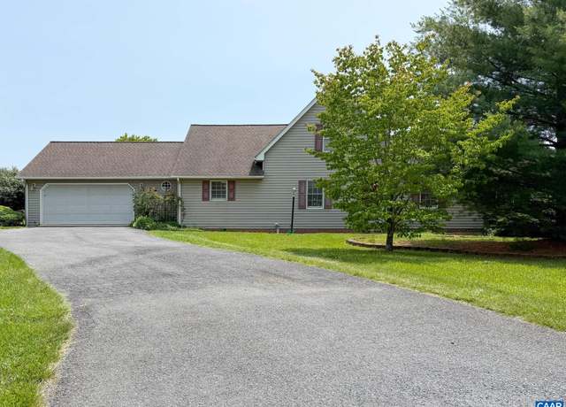Property at 13 Logan Ln, Fishersville, VA 22939, 4 beds, 3 baths