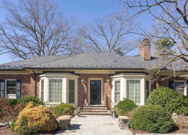 Property at 42 Old Farm Rd, Charlottesville, VA 22903, 4 beds, 3 baths