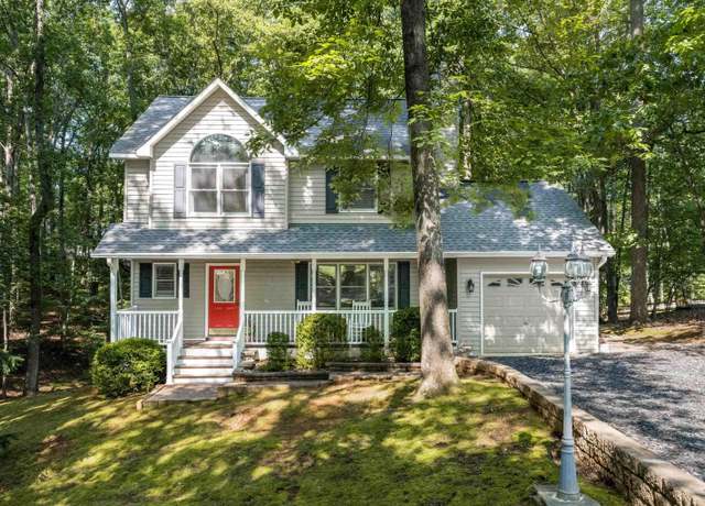Property at 26 Mulligan Dr, Palmyra, VA 22963, 3 beds, 2.5 baths