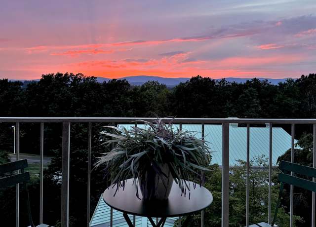 Property at 500 Crestwood Dr #1405, Charlottesville, VA 22903, 1 bed, 1 bath