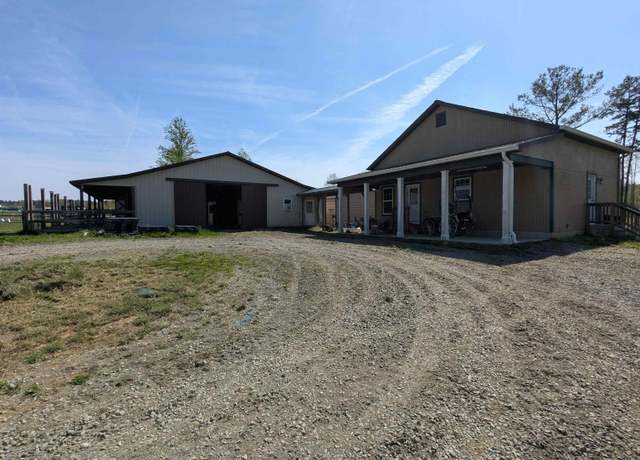 Property at 4064 Deep Creek Rd, Kents Store, VA 23084, 2 beds, 1 bath