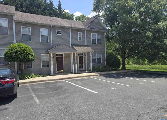 Property at 1772 Webland Vw, Charlottesville, VA 22901, 3 beds, 2.5 baths
