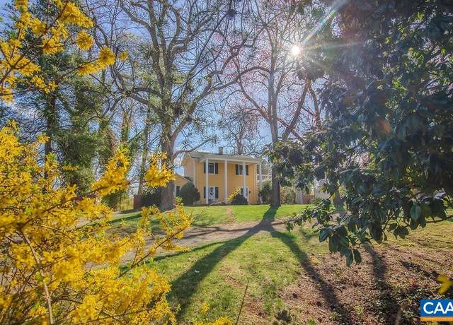Property at 1298 Kenwood Ln, Charlottesville, VA 22901, 3 beds, 2 baths