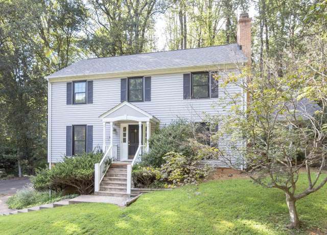Property at 2805 Huntington Rd, Charlottesville, VA 22901, 4 beds, 3 baths
