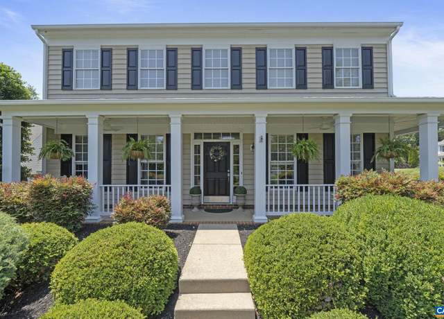 Property at 1107 Pike Pl, Charlottesville, VA 22901, 4 beds, 3.5 baths