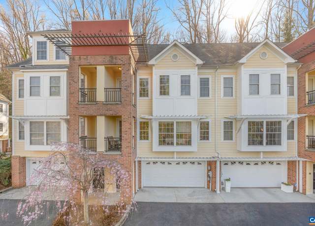 Property at 312 Foothill Ct, Charlottesville, VA 22903, 3 beds, 2.5 baths