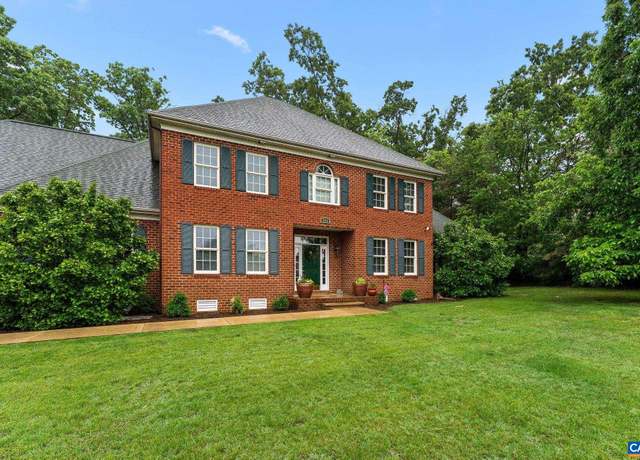 Property at 201 Pelham Knolls Dr, Waynesboro, VA 22980, 5 beds, 2.5 baths