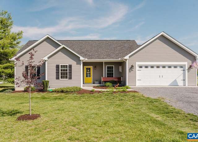 Property at 45 Auburn Dr, Grottoes, VA 24441, 3 beds, 2 baths