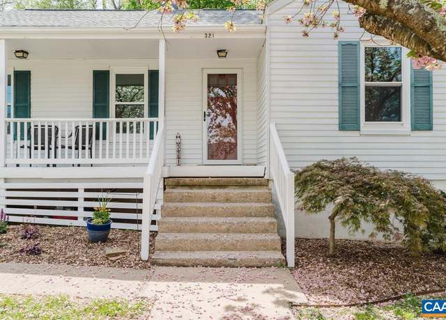 Property at 321 Dupont Ave, Staunton, VA 24401, 3 beds, 1 bath