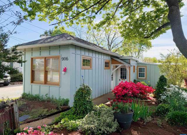 Property at 906 Avon St, Charlottesville, VA 22902, 2 beds, 1 bath