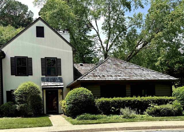 Property at 732 Exton Ct, Charlottesville, VA 22901, 2 beds, 1.5 baths