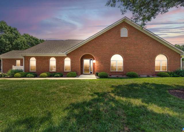 Property at 5360 Parsonage Ct, Virginia Beach, VA 23455, 2 beds, 2 baths