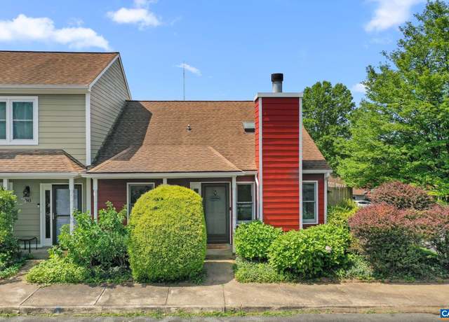 Property at 941 Warwick Ct, Charlottesville, VA 22901, 3 beds, 2 baths