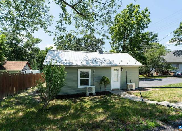 Property at 1805 Shenandoah Ave, Waynesboro, VA 22980, 3 beds, 2 baths