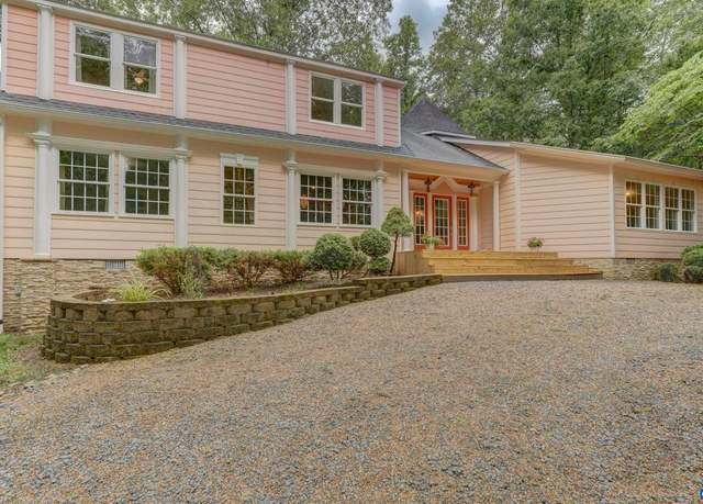 Property at 3044 Campbell Rd, Troy, VA 22974, 5 beds, 3 baths