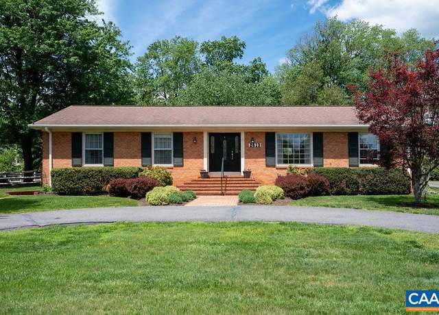 Property at 2613 Huntington Rd, Charlottesville, VA 22901, 4 beds, 3 baths