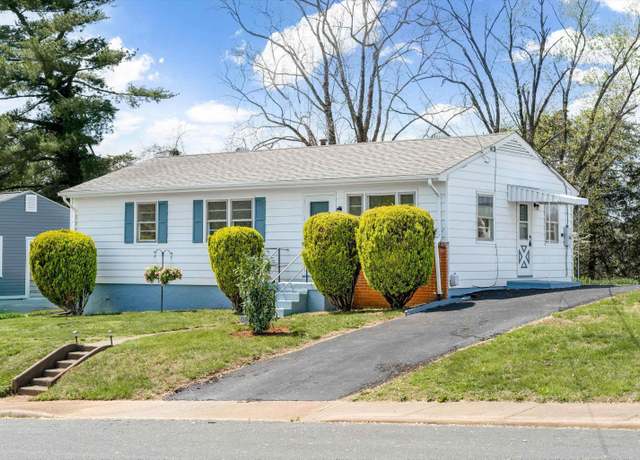 Property at 1644 Meridian St, Charlottesville, VA 22902, 3 beds, 1 bath