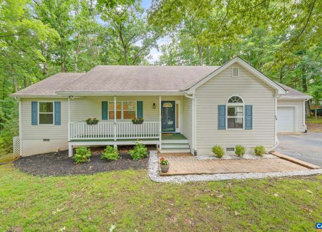 Property at 20 Colonial Rd, Palmyra, VA 22963, 3 beds, 2 baths