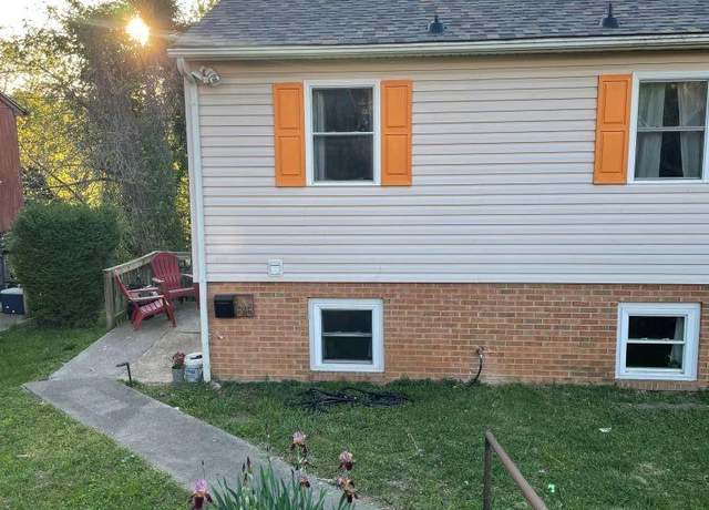 Property at 815 Ridge St, Charlottesville, VA 22902, 3 beds, 1 bath