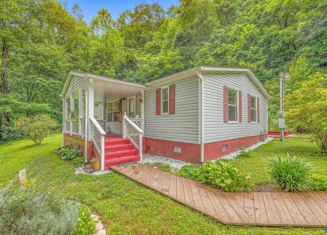 Property at 3141 Beech Grove Rd, Roseland, VA 22967, 3 beds, 2 baths
