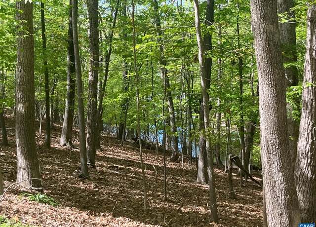 Property at 69 Laguna Rd, Palmyra, VA 22963